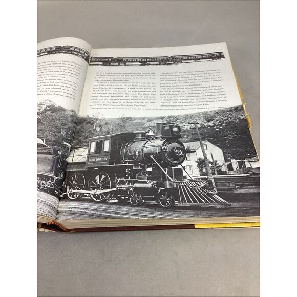 More Classic Trains by Authur D. Dubin Hardcover Book ©1975 - Picture 9 of 14